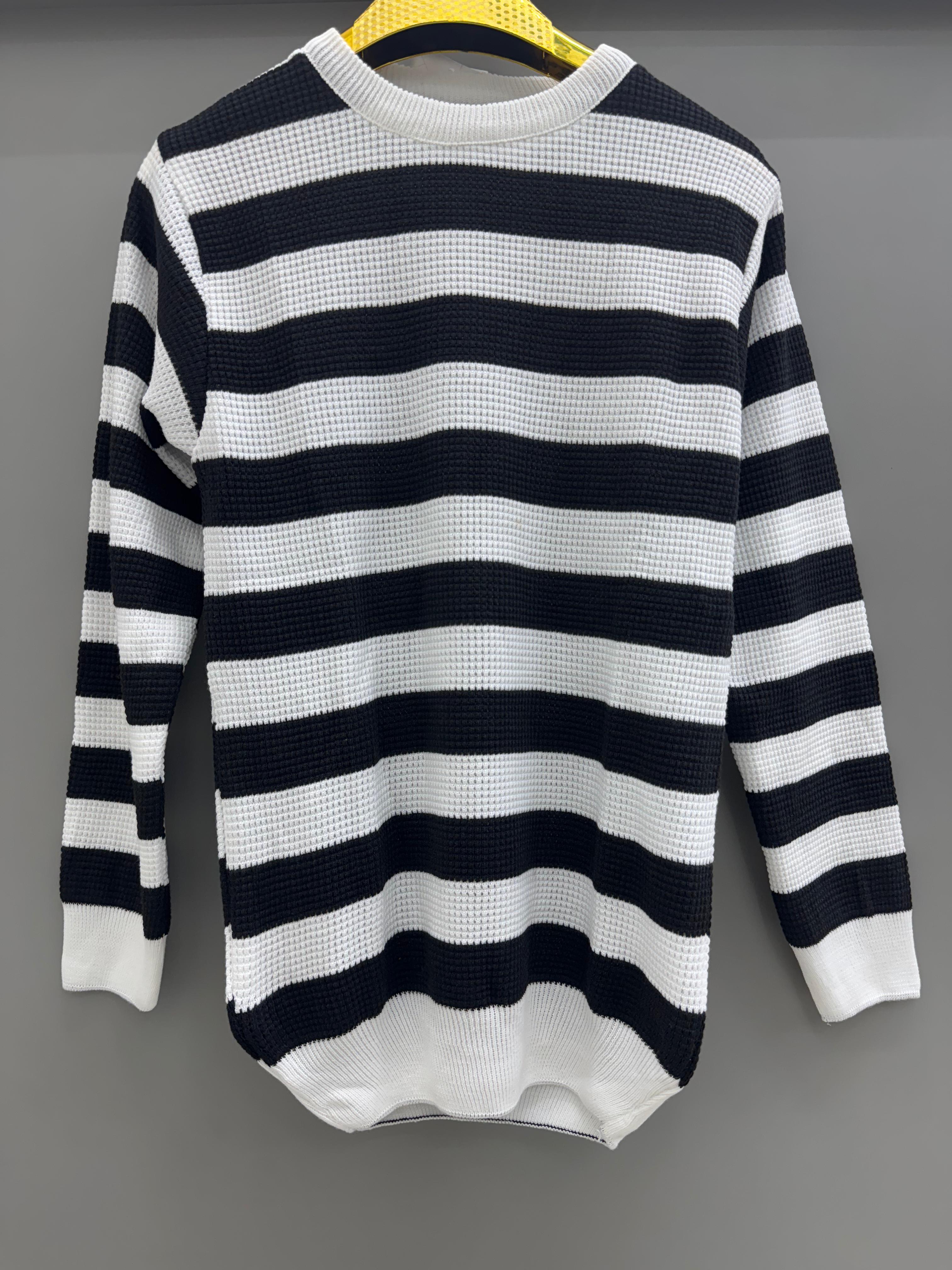 black white F/S sweatshirt