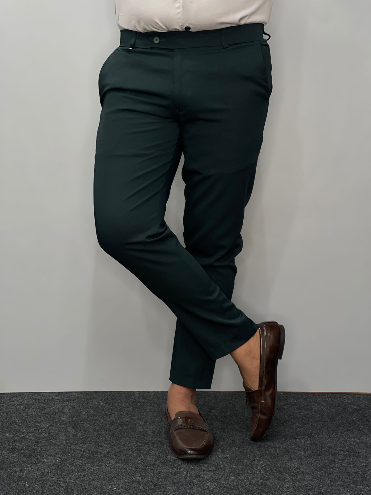 Relaxed Fit Chino trousers | Medium Green | Jack & Jones®