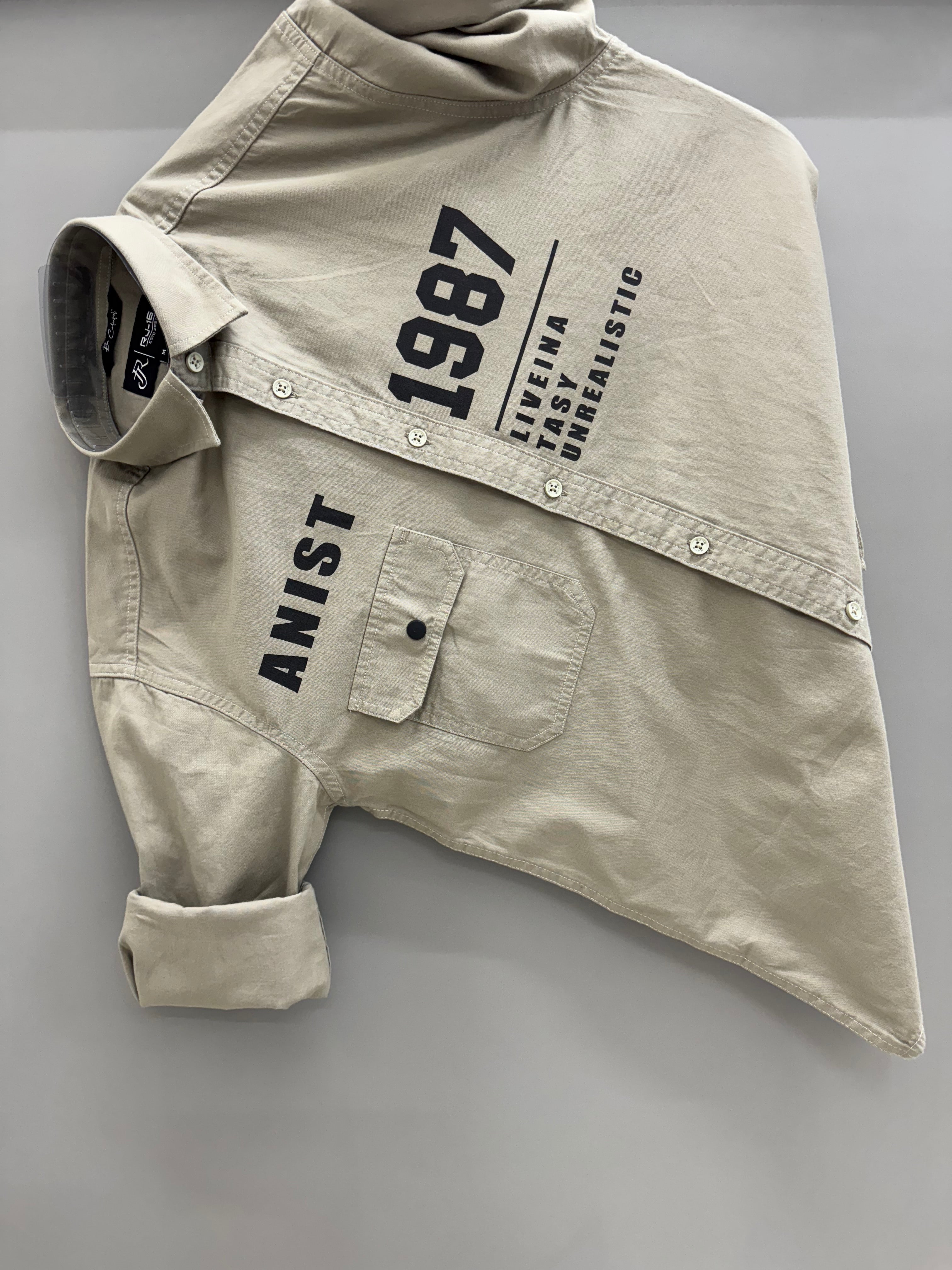 Flap pocket print shirt