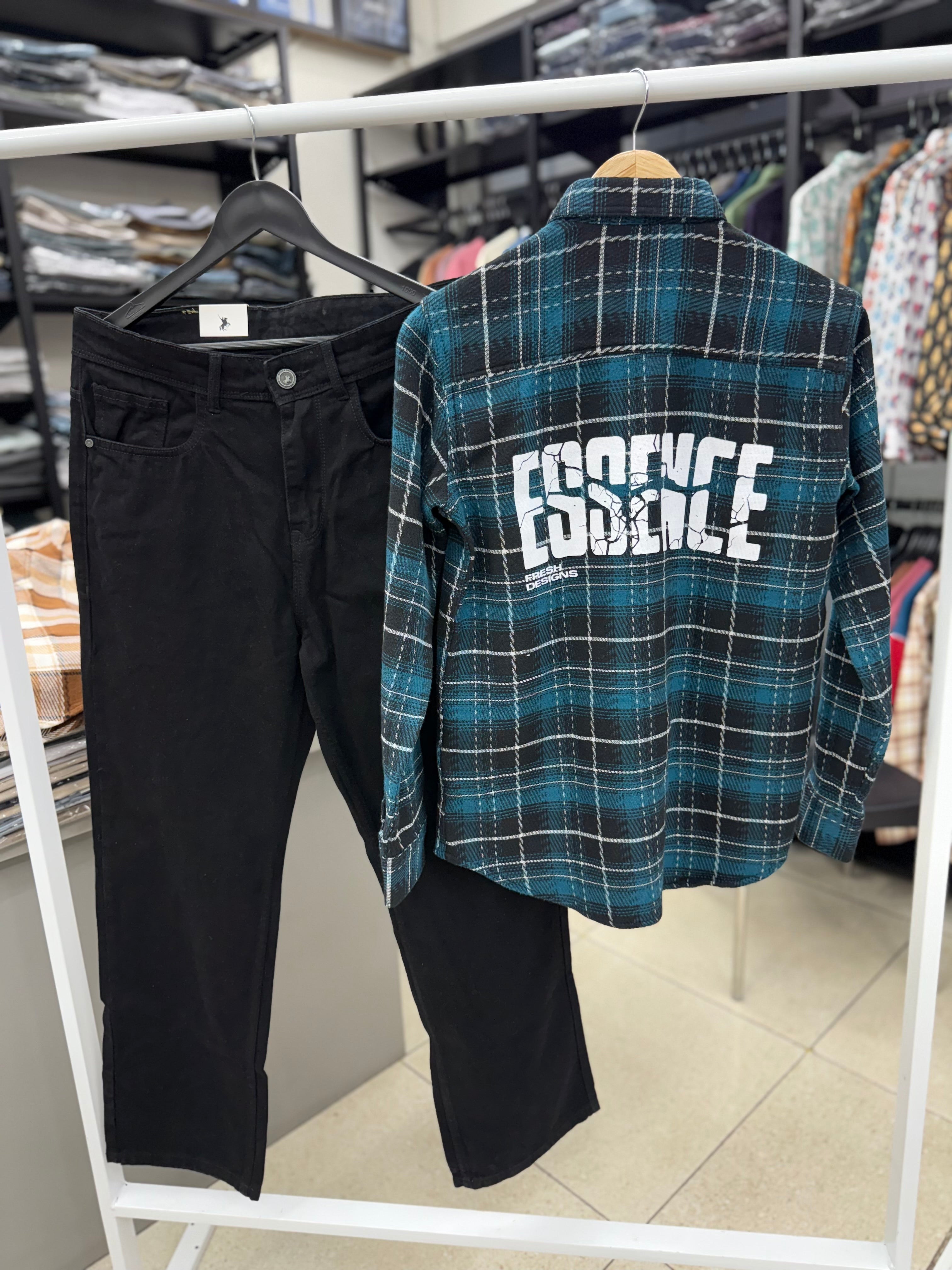 Check Shirt With baggy jeans