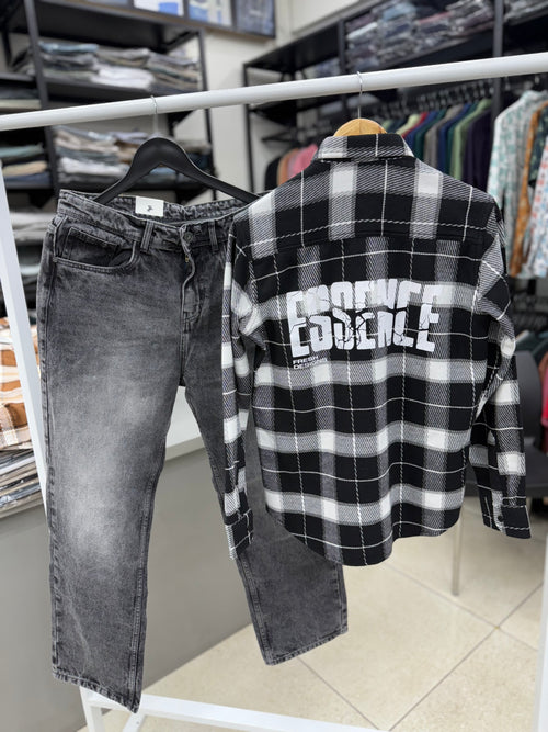 Check Shirt With baggy jeans