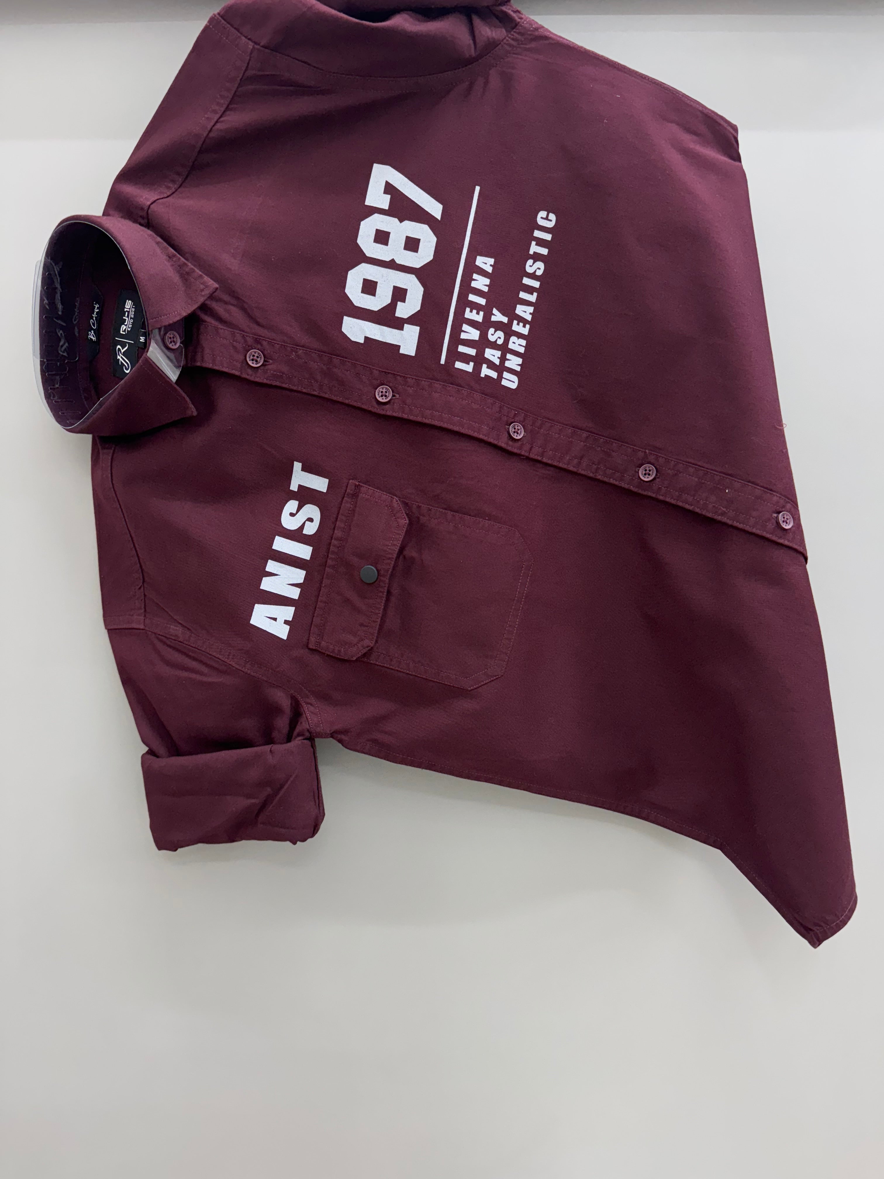 Flap pocket print shirt