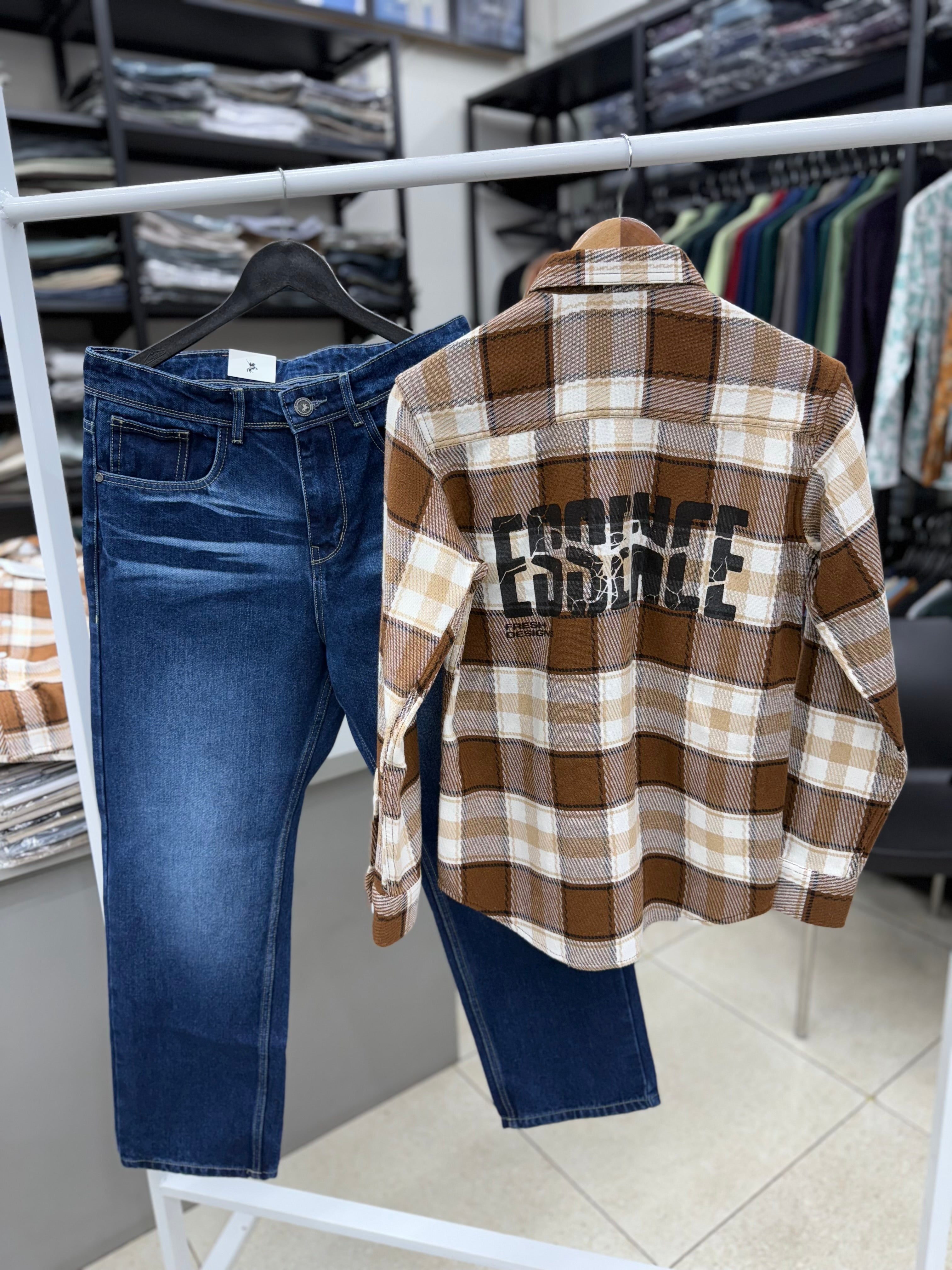 Check Shirt With baggy jeans