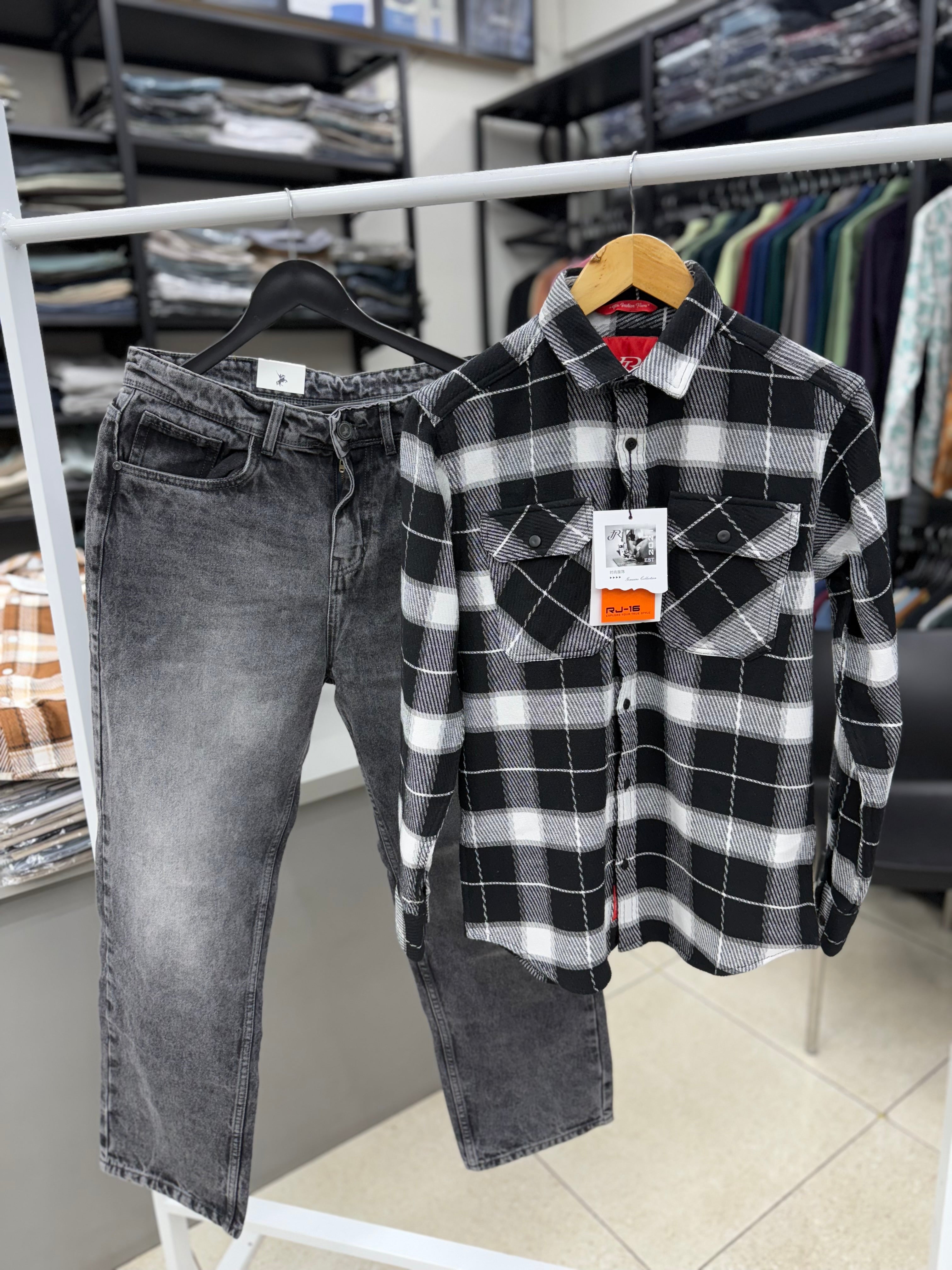 Check Shirt With baggy jeans